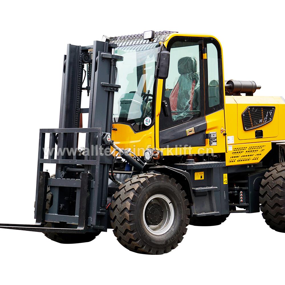 1.5T Rear Wheel Steering Rough Terrain Forklift